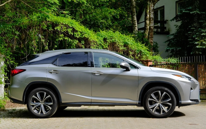 Lexus RX cena 120000 przebieg: 169400, rok produkcji 2016 z Tyczyn małe 92